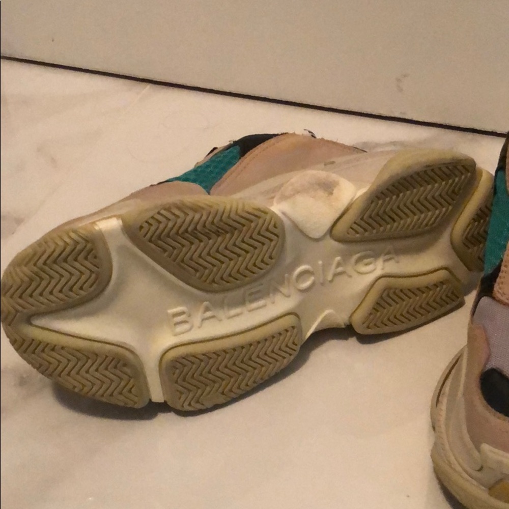 Balenciaga Sneakers - Picture 3 of 3